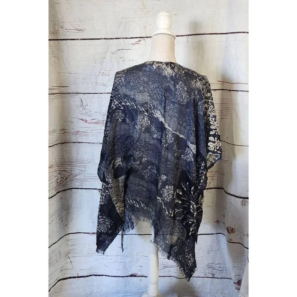 Anthropologie Petanu by Pashma Wool & Silk Blue Shawl/ Wrap One Size NWT‎